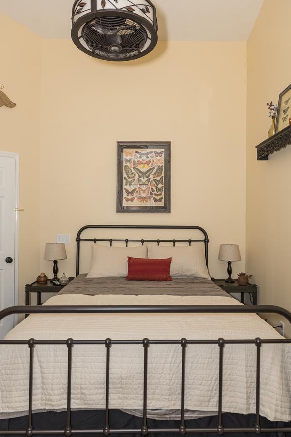 Creekside Inn Oneida Екстериор снимка