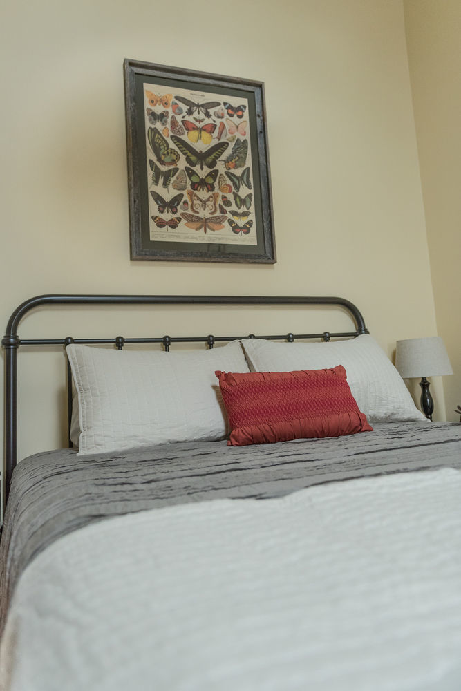 Creekside Inn Oneida Екстериор снимка